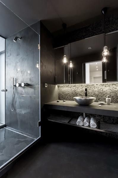Decora tu baño con tonos oscuros