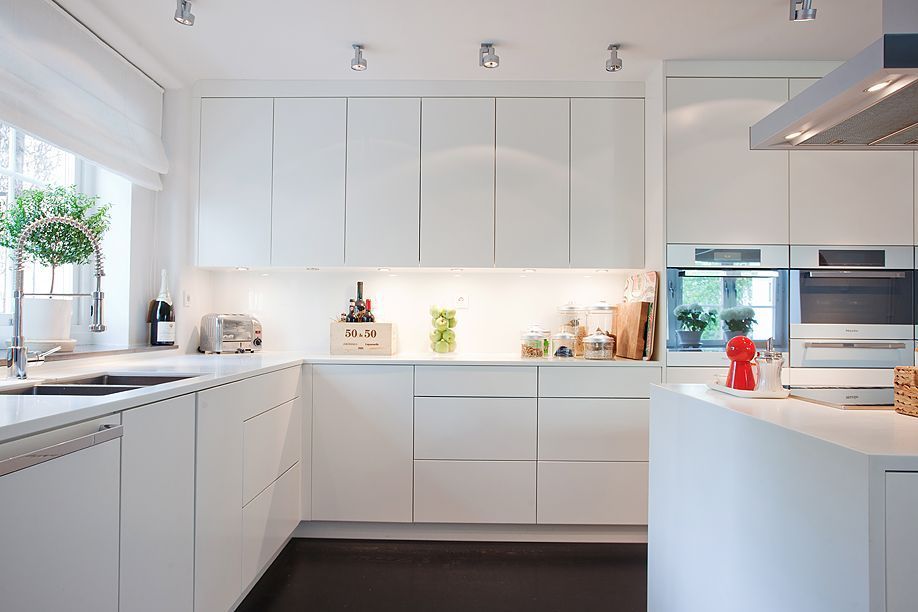 Decoración para cocinas blancas